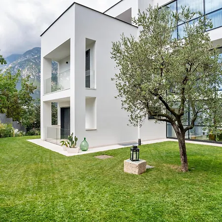 Midum Family Balcony Apartment *