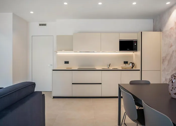 Midum Family Balcony Апартаменты